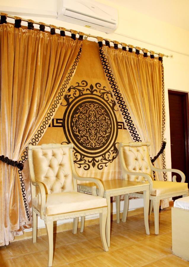 Hotel Visit Inn Executive Lahore Esterno foto
