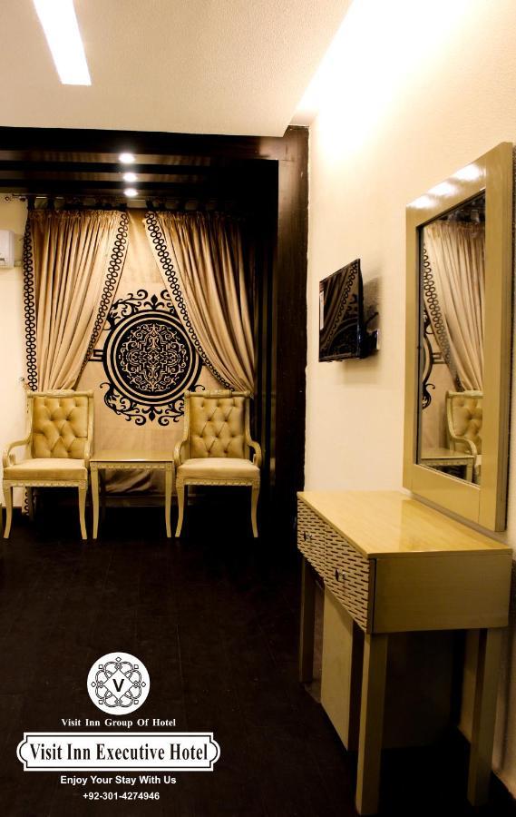 Hotel Visit Inn Executive Lahore Esterno foto