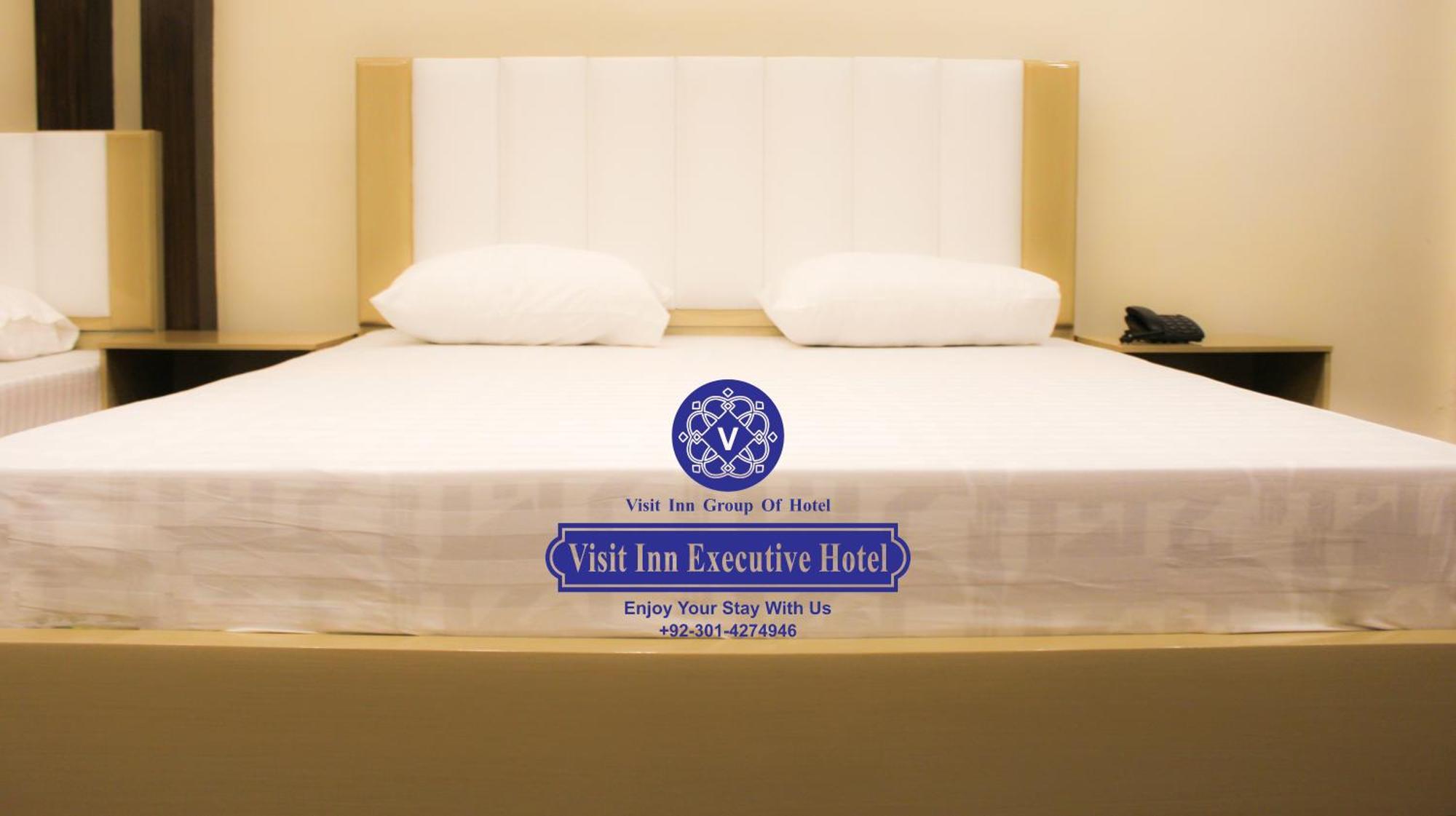 Hotel Visit Inn Executive Lahore Esterno foto
