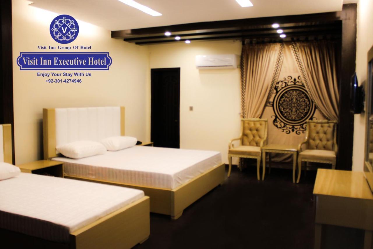 Hotel Visit Inn Executive Lahore Esterno foto